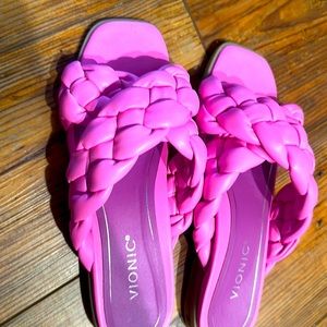 Bubblegum pink braided vionic orthodic sandals